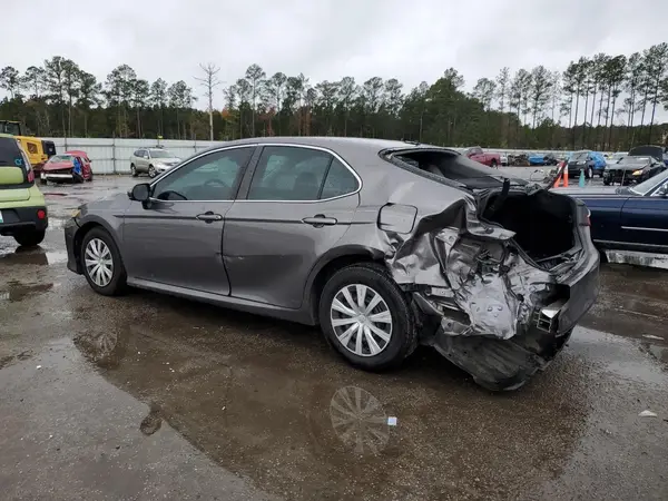 4T1B11HK5KU762426 2019 TOYOTA CAMRY - Image 2