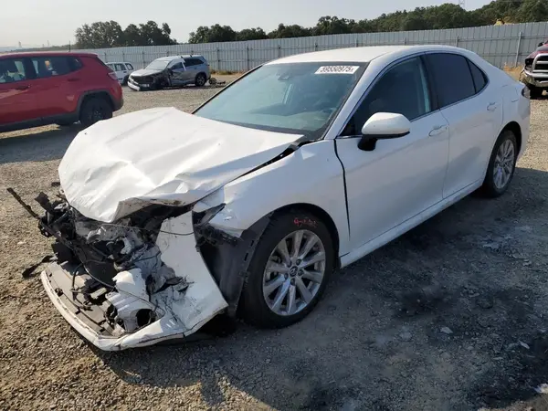 4T1B11HK5KU765052 2019 TOYOTA CAMRY - Image 1