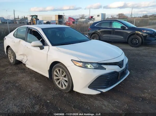4T1B11HK5KU765472 2019 TOYOTA CAMRY - Image 1