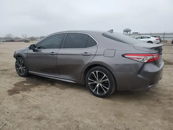 4T1B11HK5KU767707 2019 TOYOTA CAMRY - Image 2