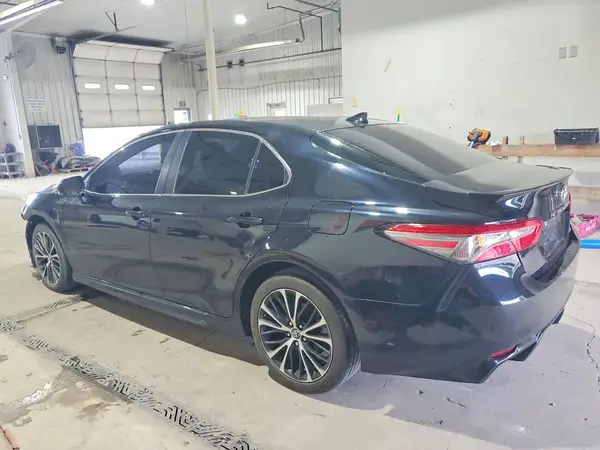 4T1B11HK5KU768372 2019 TOYOTA CAMRY - Image 2