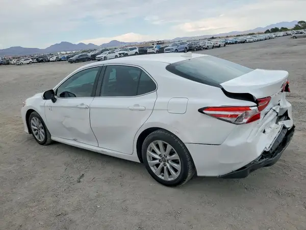 4T1B11HK5KU769571 2019 TOYOTA CAMRY - Image 2
