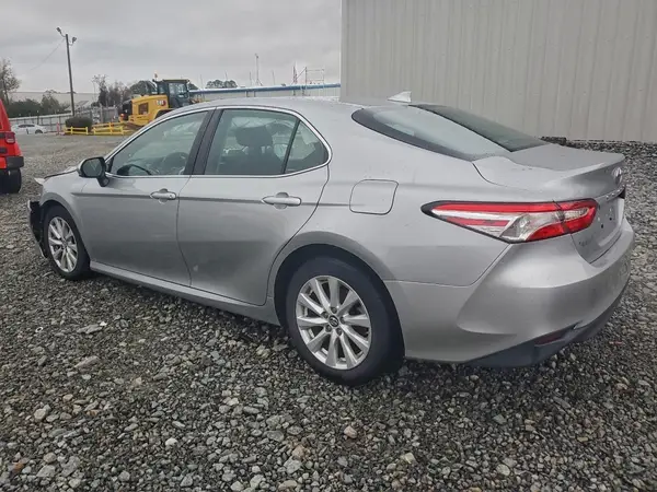 4T1B11HK5KU771322 2019 TOYOTA CAMRY - Image 2