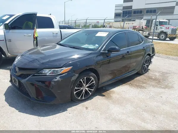 4T1B11HK5KU774463 2019 TOYOTA CAMRY - Image 2