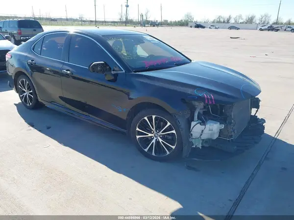 4T1B11HK5KU774740 2019 TOYOTA CAMRY - Image 1