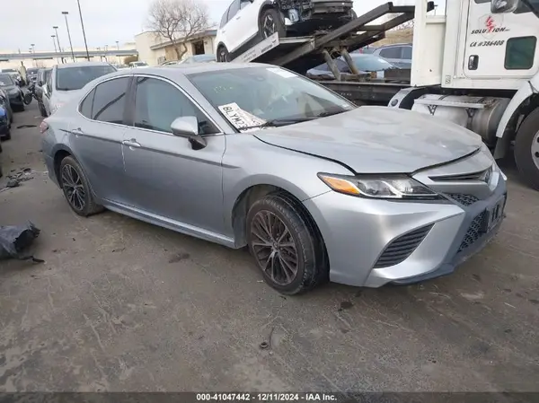 4T1B11HK5KU775886 2019 TOYOTA CAMRY - Image 1