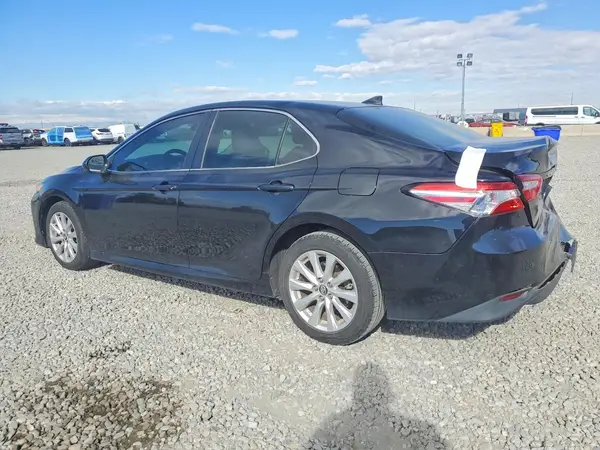 4T1B11HK5KU777766 2019 TOYOTA CAMRY - Image 2