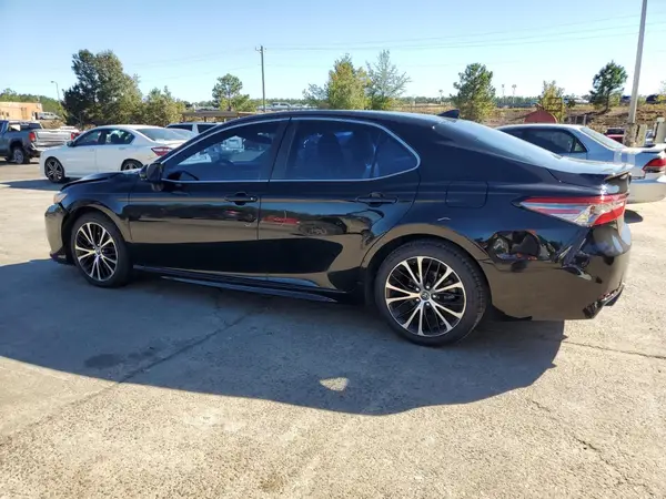 4T1B11HK5KU778061 2019 TOYOTA CAMRY - Image 2