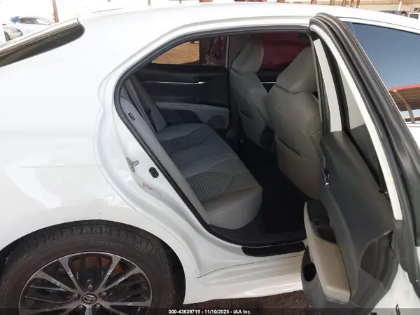 4T1B11HK5KU778755 2019 TOYOTA CAMRY - Image 8