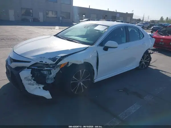 4T1B11HK5KU779209 2019 TOYOTA CAMRY - Image 2