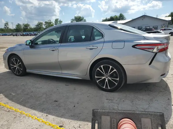 4T1B11HK5KU781638 2019 TOYOTA CAMRY - Image 2