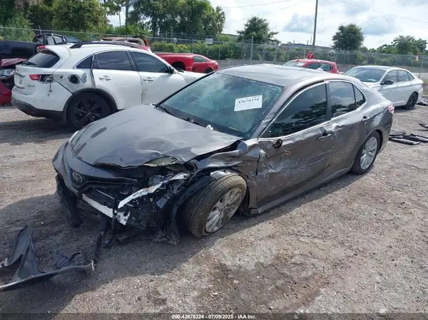 4T1B11HK5KU783471 2019 TOYOTA CAMRY - Image 2