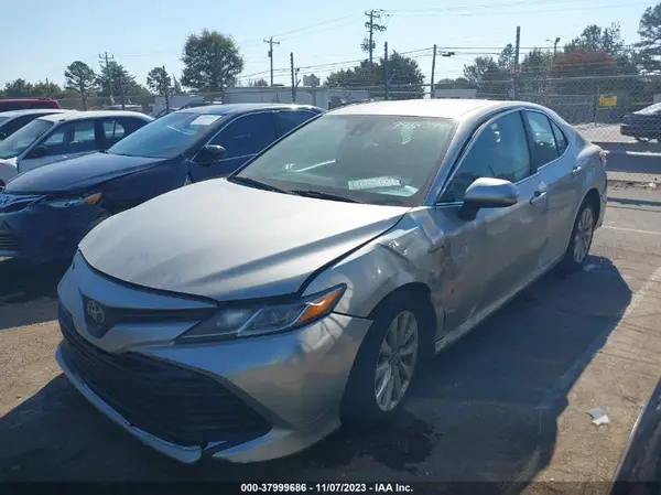4T1B11HK5KU786399 2019 TOYOTA CAMRY - Image 2