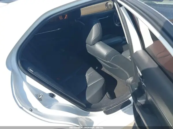 4T1B11HK5KU789268 2019 TOYOTA CAMRY - Image 8