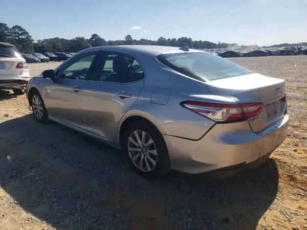 4T1B11HK5KU790565 2019 TOYOTA CAMRY - Image 2