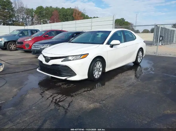 4T1B11HK5KU791604 2019 TOYOTA CAMRY - Image 2