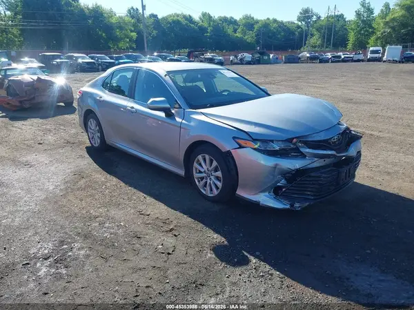 4T1B11HK5KU792428 2019 TOYOTA CAMRY - Image 1