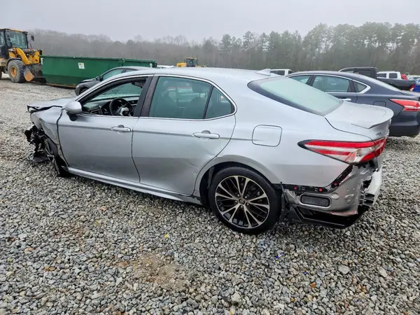 4T1B11HK5KU795118 2019 TOYOTA CAMRY - Image 2