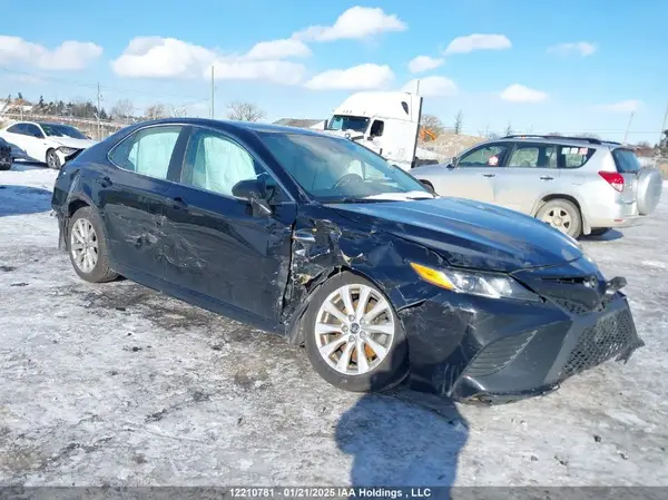 4T1B11HK5KU796267 2019 TOYOTA CAMRY - Image 1