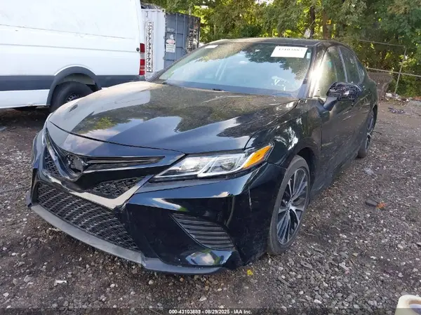 4T1B11HK5KU797175 2019 TOYOTA CAMRY - Image 2