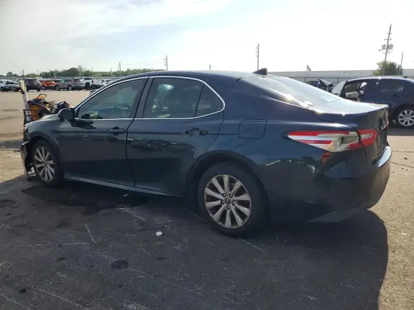 4T1B11HK5KU798665 2019 TOYOTA CAMRY - Image 2