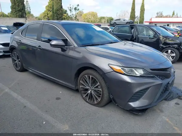 4T1B11HK5KU799539 2019 TOYOTA CAMRY - Image 1