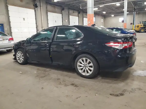 4T1B11HK5KU802102 2019 TOYOTA CAMRY - Image 2