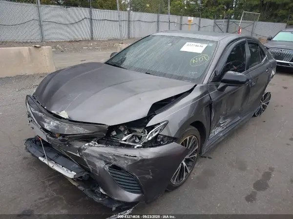 4T1B11HK5KU804223 2019 TOYOTA CAMRY - Image 2