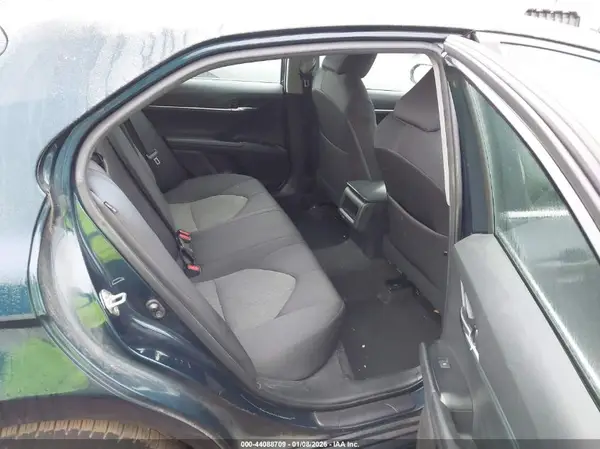 4T1B11HK5KU807526 2019 TOYOTA CAMRY - Image 8