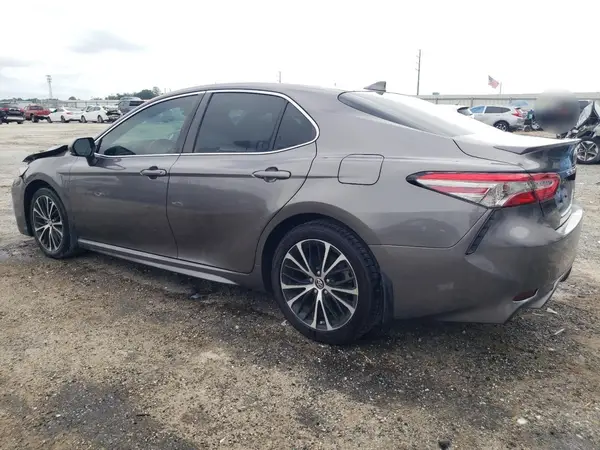4T1B11HK5KU808028 2019 TOYOTA CAMRY - Image 2