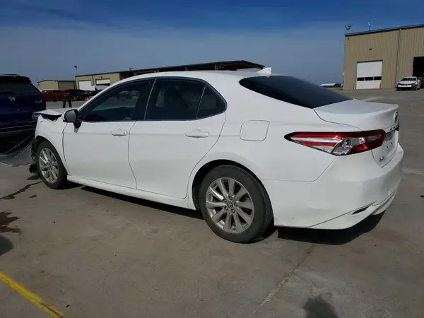 4T1B11HK5KU815173 2019 TOYOTA CAMRY - Image 2