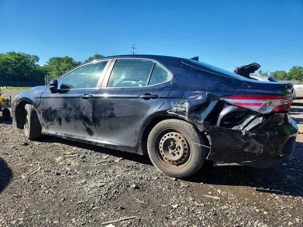 4T1B11HK5KU818056 2019 TOYOTA CAMRY - Image 2