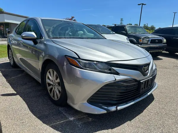 4T1B11HK5KU824908 2019 TOYOTA CAMRY - Image 1