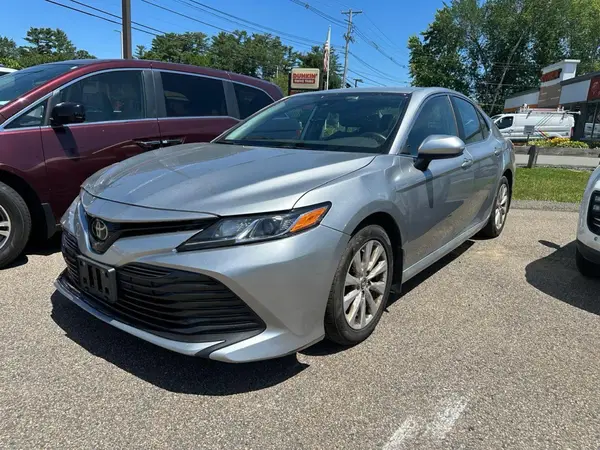 4T1B11HK5KU824908 2019 TOYOTA CAMRY - Image 2