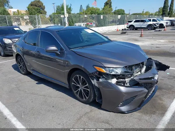 4T1B11HK5KU827193 2019 TOYOTA CAMRY - Image 1