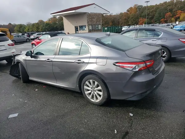 4T1B11HK5KU827744 2019 TOYOTA CAMRY - Image 2