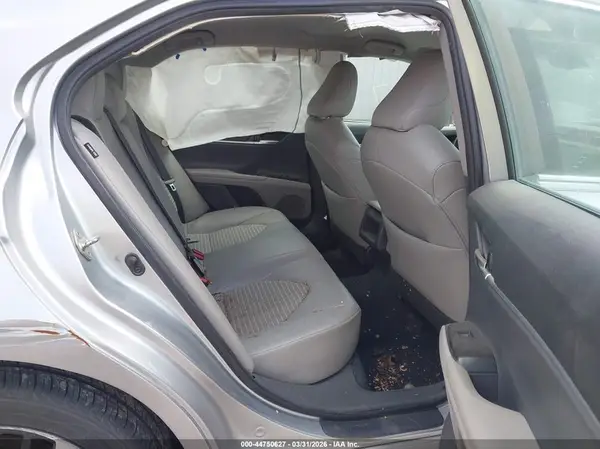 4T1B11HK5KU829557 2019 TOYOTA CAMRY - Image 8