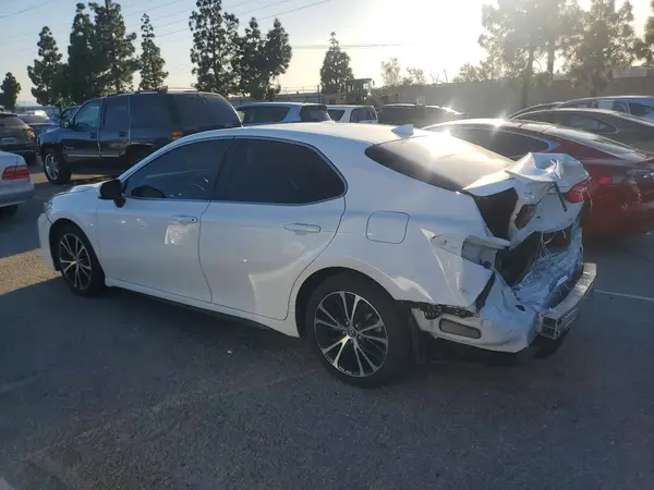 4T1B11HK5KU830255 2019 TOYOTA CAMRY - Image 2