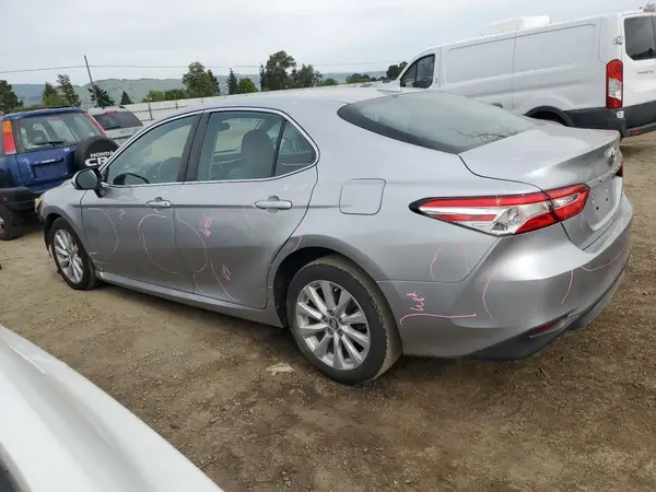 4T1B11HK5KU831308 2019 TOYOTA CAMRY - Image 2