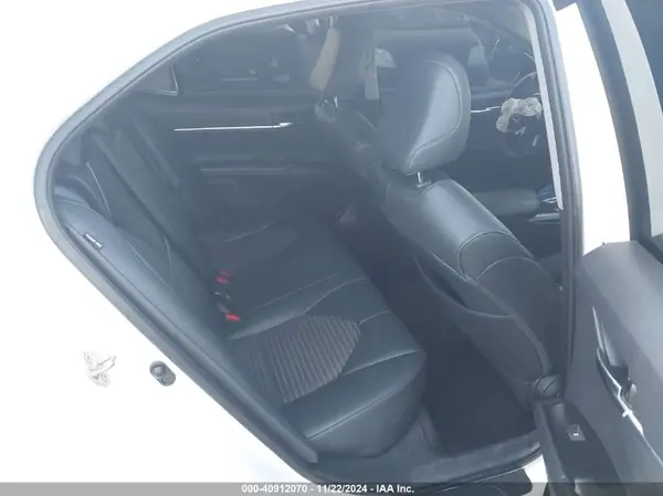 4T1B11HK5KU832720 2019 TOYOTA CAMRY - Image 8