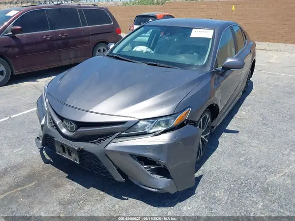4T1B11HK5KU833141 2019 TOYOTA CAMRY - Image 2