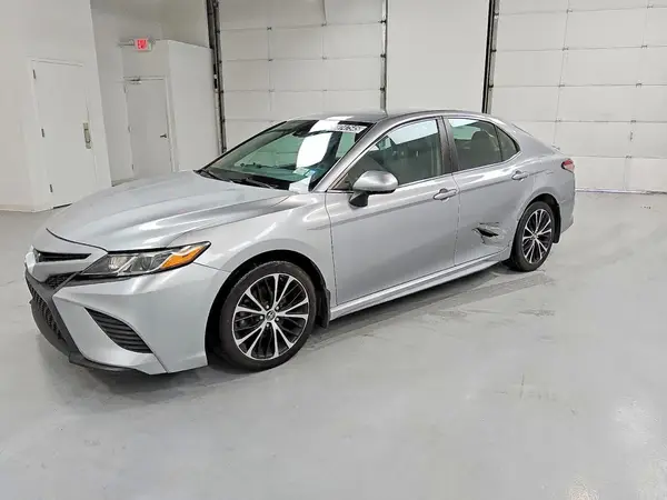 4T1B11HK5KU840252 2019 TOYOTA CAMRY - Image 1