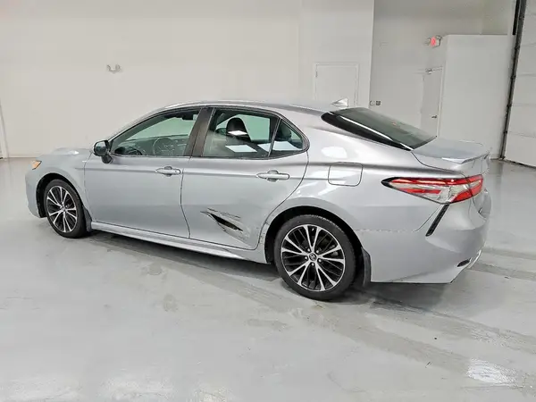 4T1B11HK5KU840252 2019 TOYOTA CAMRY - Image 2