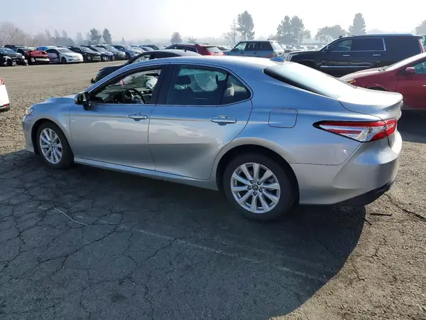 4T1B11HK5KU848075 2019 TOYOTA CAMRY - Image 2