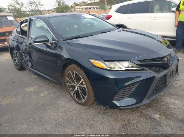 4T1B11HK5KU849839 2019 TOYOTA CAMRY - Image 1