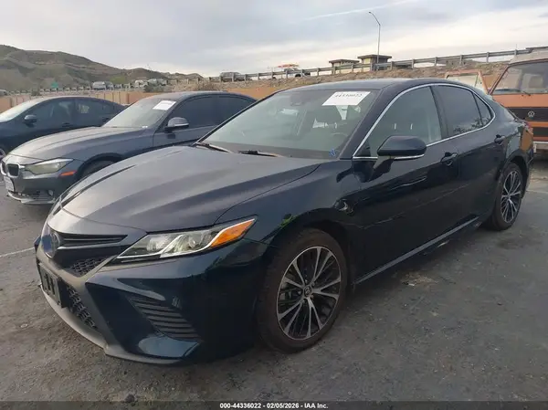 4T1B11HK5KU849839 2019 TOYOTA CAMRY - Image 2