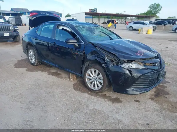 4T1B11HK5KU852739 2019 TOYOTA CAMRY - Image 1