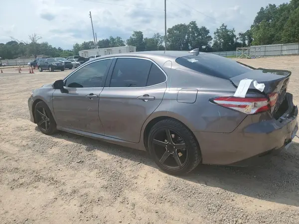4T1B11HK5KU856385 2019 TOYOTA CAMRY - Image 2