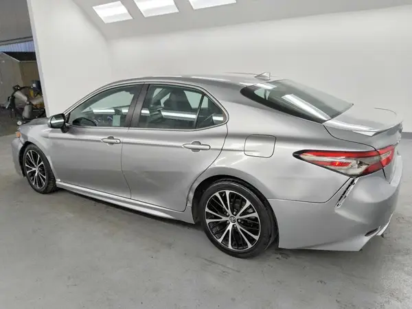 4T1B11HK5KU856614 2019 TOYOTA CAMRY - Image 2
