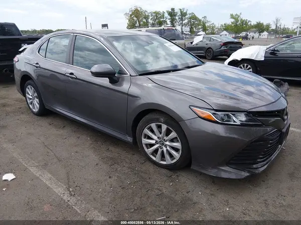 4T1B11HK5KU856841 2019 TOYOTA CAMRY - Image 1
